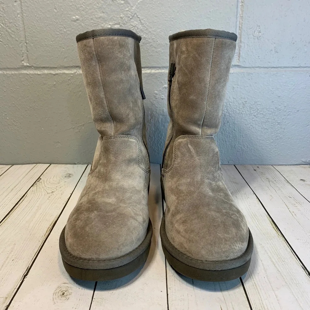UGG Classic Short Gray Suede Leather Side Zip Shearling Boot Women's Size 8